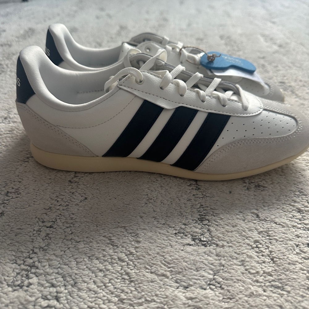 Adidas Women's White and Black Athletic Shoes